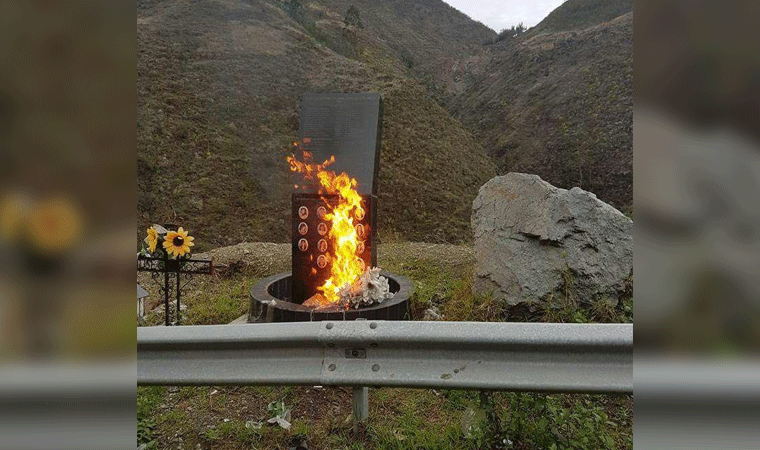 Otuzco: incendian lápida que recordó la volcadura del bus Horna donde murieron 39 personas