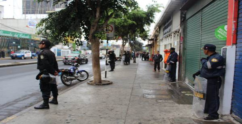 Comuna provincial retoma operativo en la cuadra 20 de la avenida España