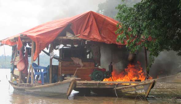 En el 2015 se ejecutaron más de 100 operativos contra la minería ilegal 