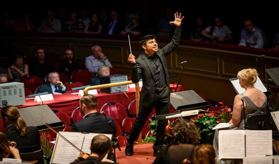 Joven músico peruano gana Concurso Internacional de Directores de Ópera en Bélgica  