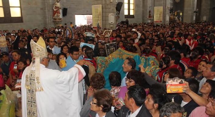 Multitudinaria Misa de Fiesta en honor a la Virgen de la Puerta