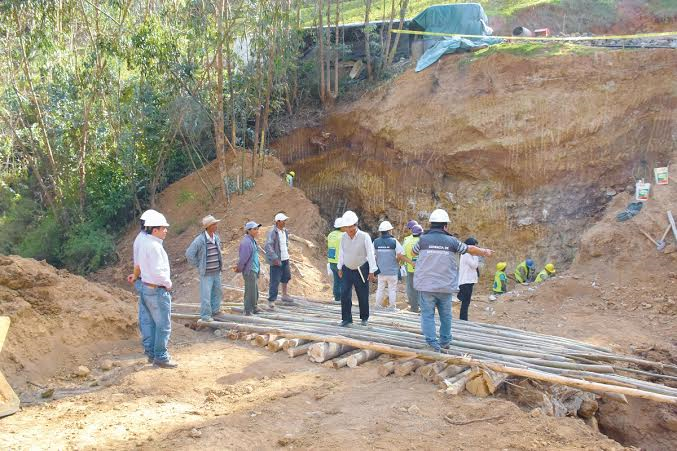 Inspeccionaron construcción de puente Zanja Amarilla en Otuzco