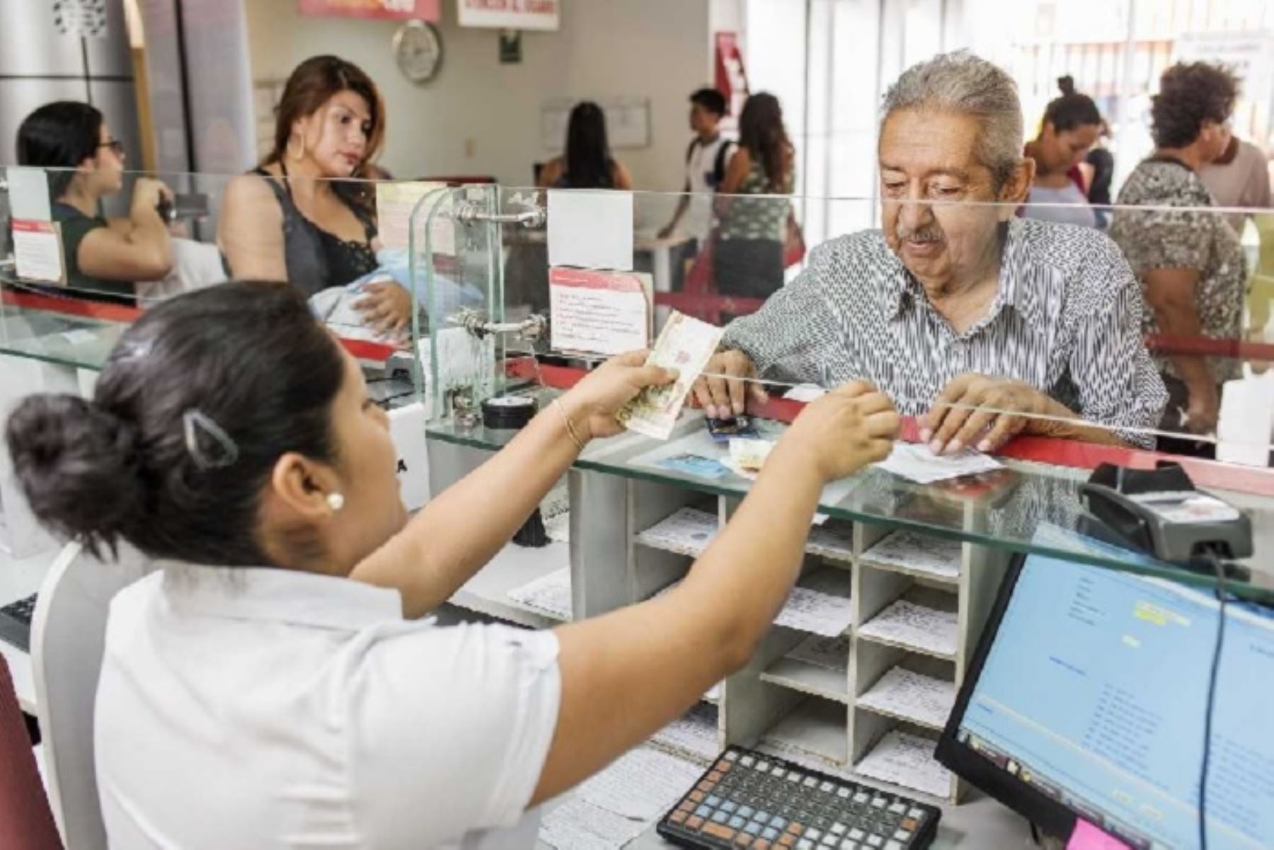 Banco de la Nación brinda horario especial para pago de pensiones de mayo