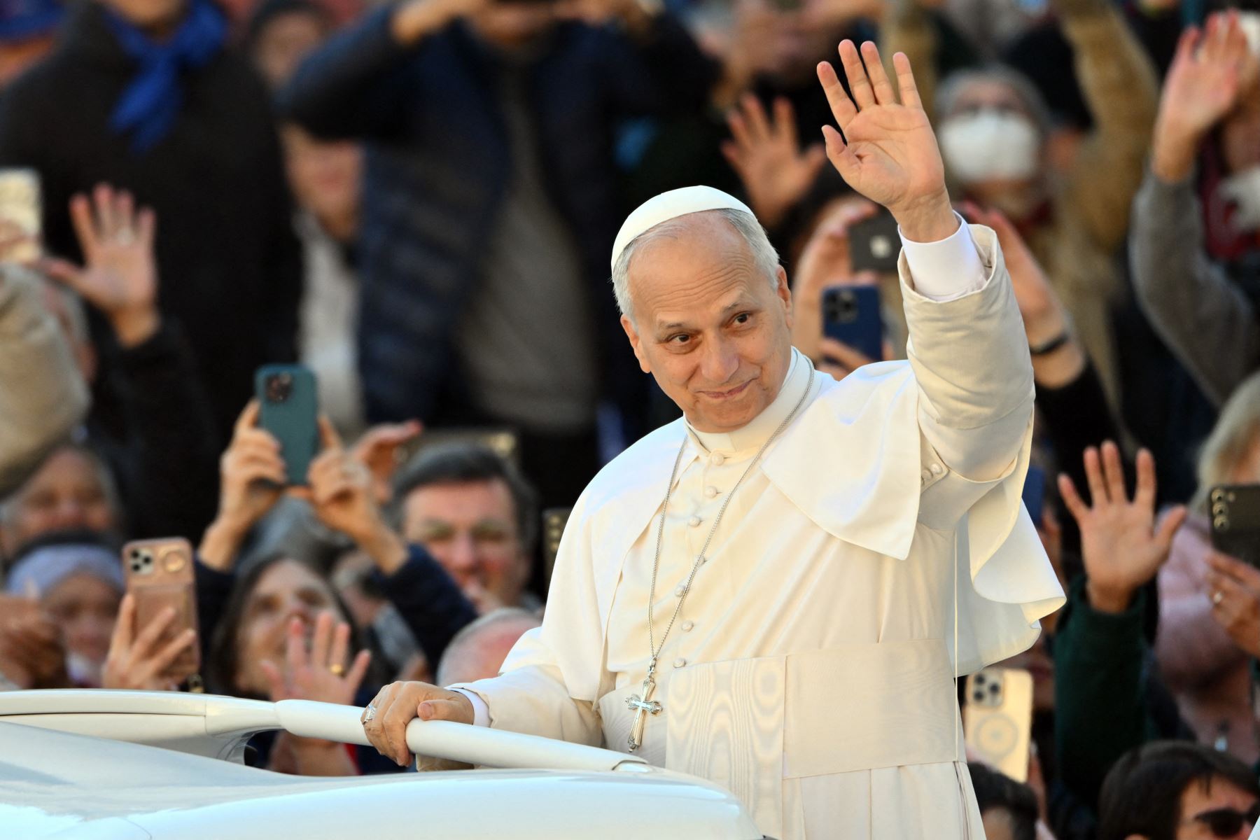 Canciller afirma visita del papa León XIV al Perú este año, aunque sin fecha definida