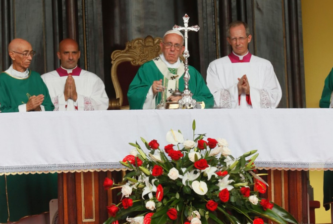 El Papa reconoció que intervino personalmente a favor de la paz en Colombia