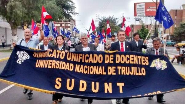 Universitarios no pudieron ingresar hoy a la UNT