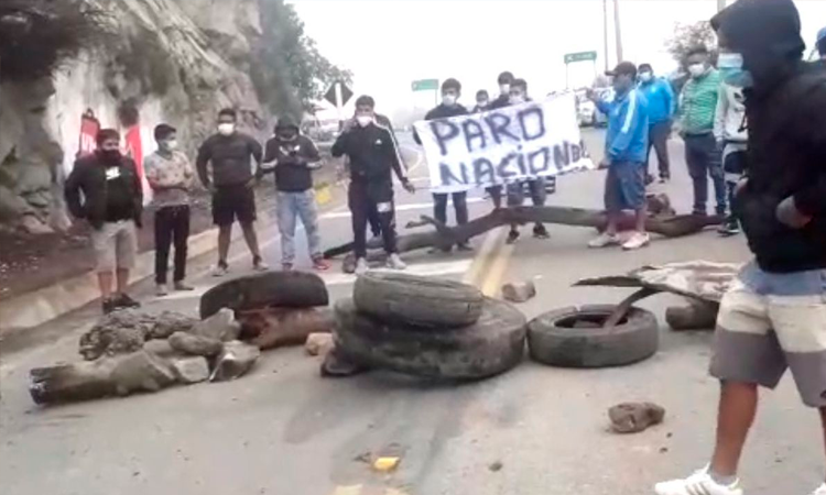 Shirán: transportistas bloquean carretera de penetración hacia la sierra