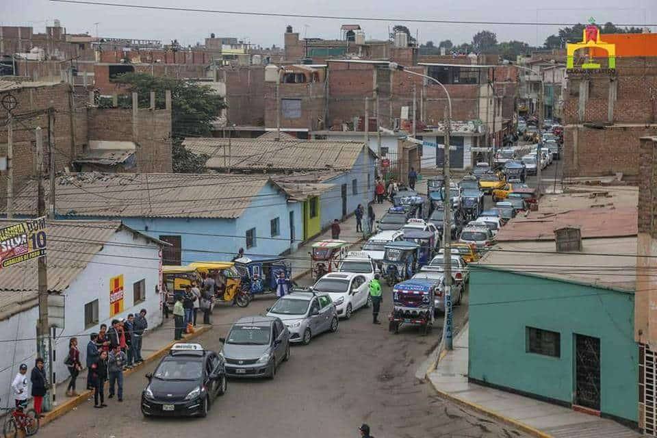 Empresas de transporte acatan paro porque pasajeros no aceptan alza de pasajes