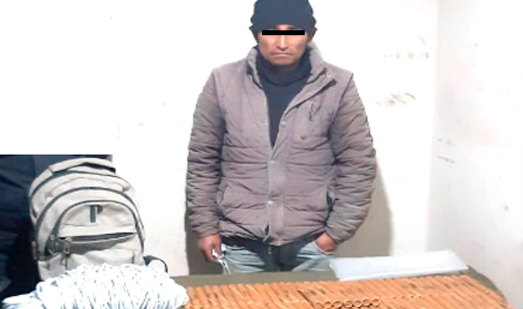 Detienen a sujeto con más de 70 cartuchos de dinamita en Quiruvilca