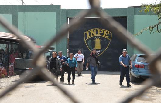 Policía va a cárcel por presunta violación a niña abandonada