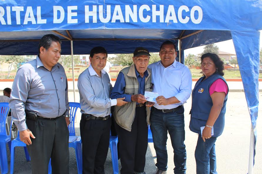Huanchaco: más de 400 adultos mayores son beneficiados con “Pensión 65”