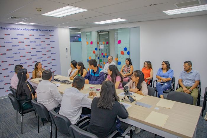 Jóvenes intercambian opiniones para actualización de norma sobre sus derechos y obligaciones