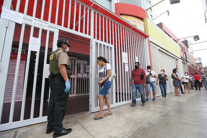 Peruanos que perdieron empleo podrán acceder a Bono Familiar Universal