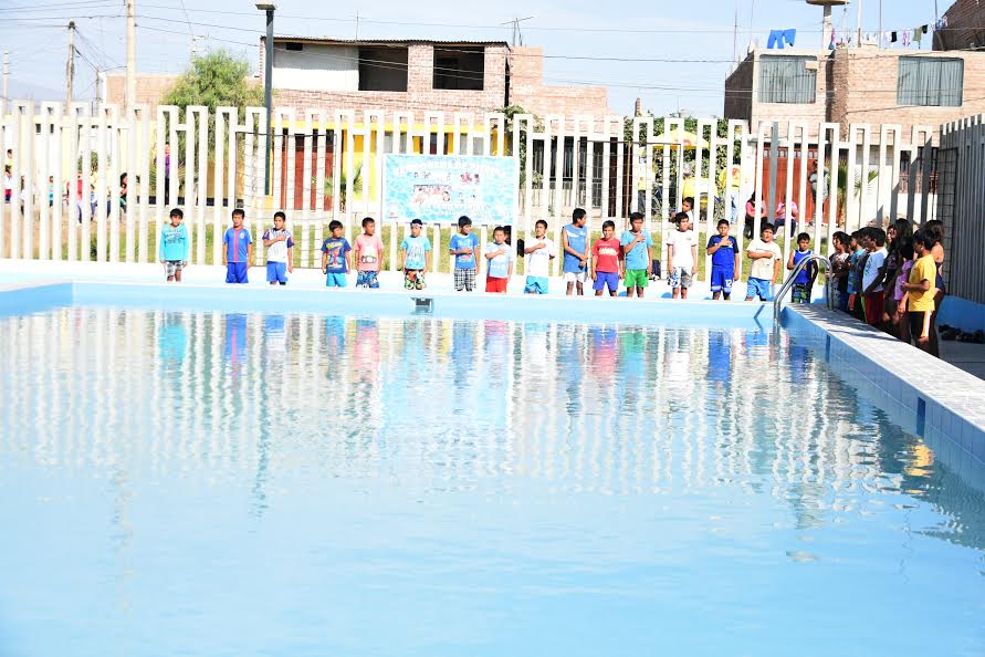 Ponen en funcionamiento piscina temperada para niños de Víctor Larco