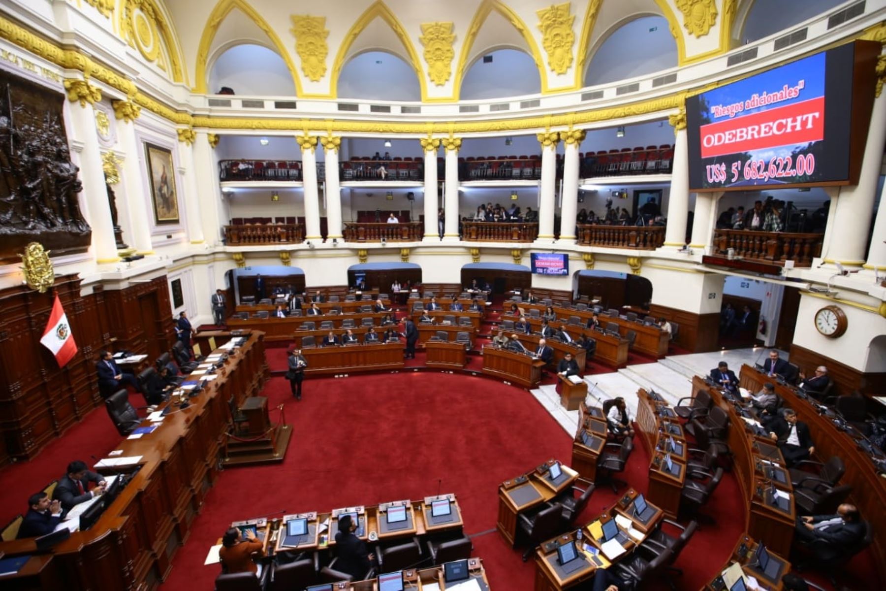 Suspenden sesión plenaria por incidente entre Dammert y Del Castillo