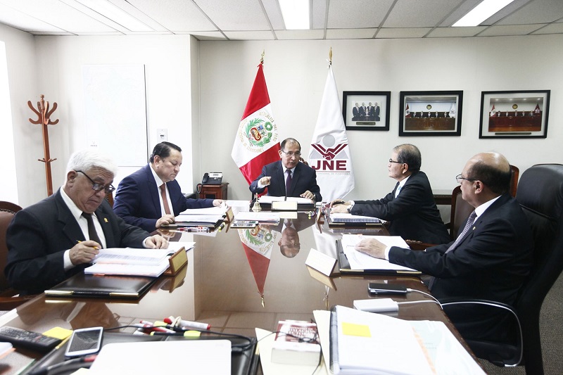 JNE resuelve que integrantes de disuelto congreso pueden postular a comicios del 2020