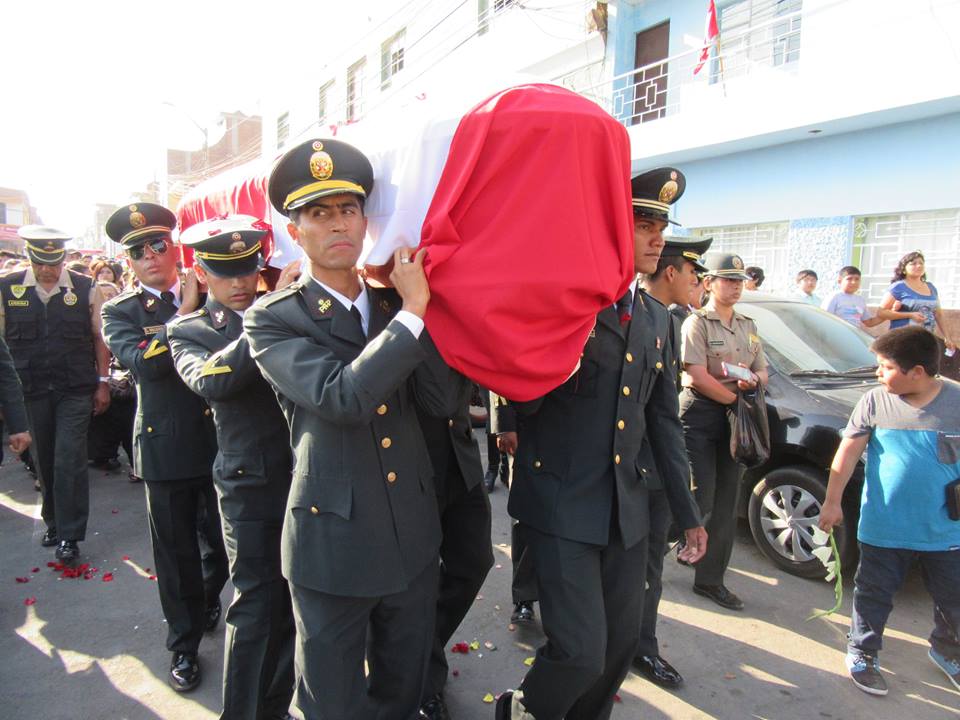 Despiden cuerpo de Policía de Chepén que murió en accidente