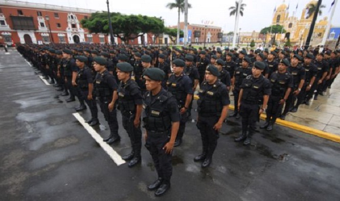 Llegaron cientos de policías a Trujillo para incorporarse a labores