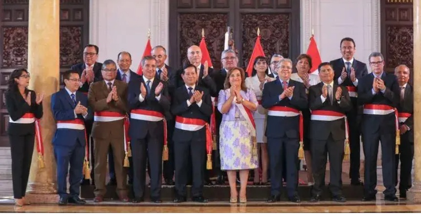 Presidenta Boluarte tomó juramento al nuevo Gabinete: estos son los ministros de Estado