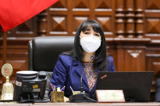 Presidenta del Congreso: “Eliminación de la inmunidad parlamentaria es luchar contra la corrupción”