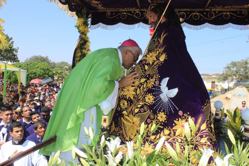 Arzobispo de Trujillo  presidió Misa de Fiesta en honor al Señor de la Caña