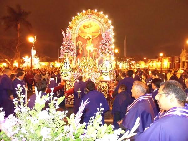 Beneficencia de Trujillo rindió homenaje al Señor de los Milagros