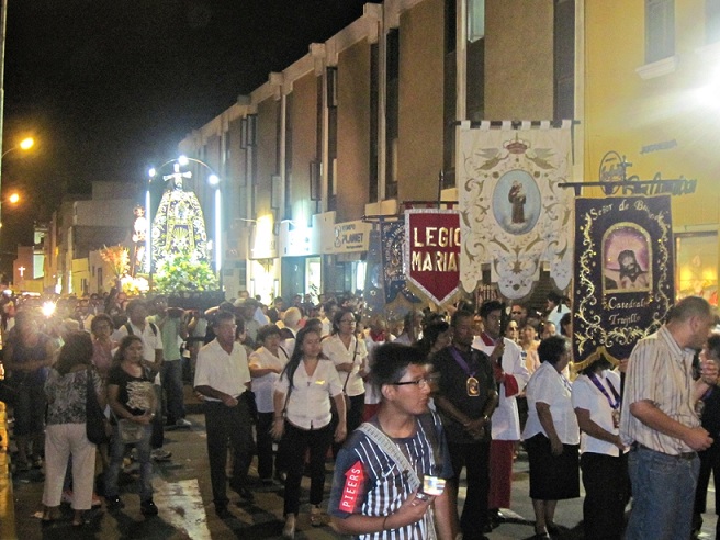 Procesiones por Semana Santa son resguardadas por serenos de Trujillo 