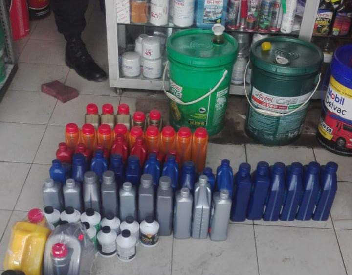 El Milagro: Detienen a dos personas dentro de servicentro donde se vendían productos robados 