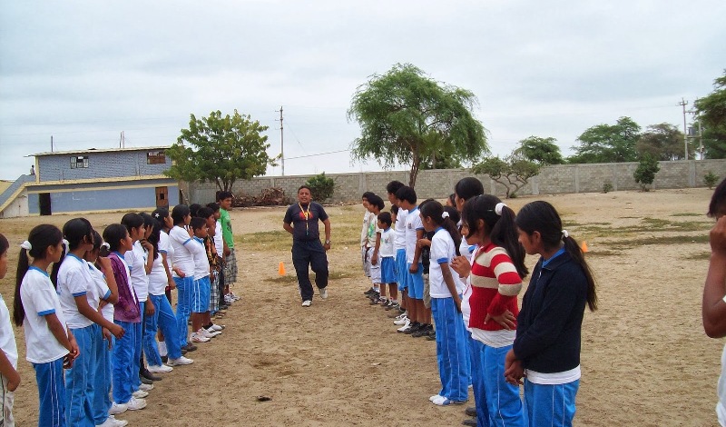 Convocan a selección de casi 4000 profesores de Educación Física para 2015