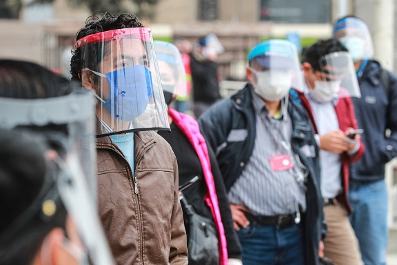  Destinan más de S/ 45 millones para adquisición y distribución gratuita de mascarillas