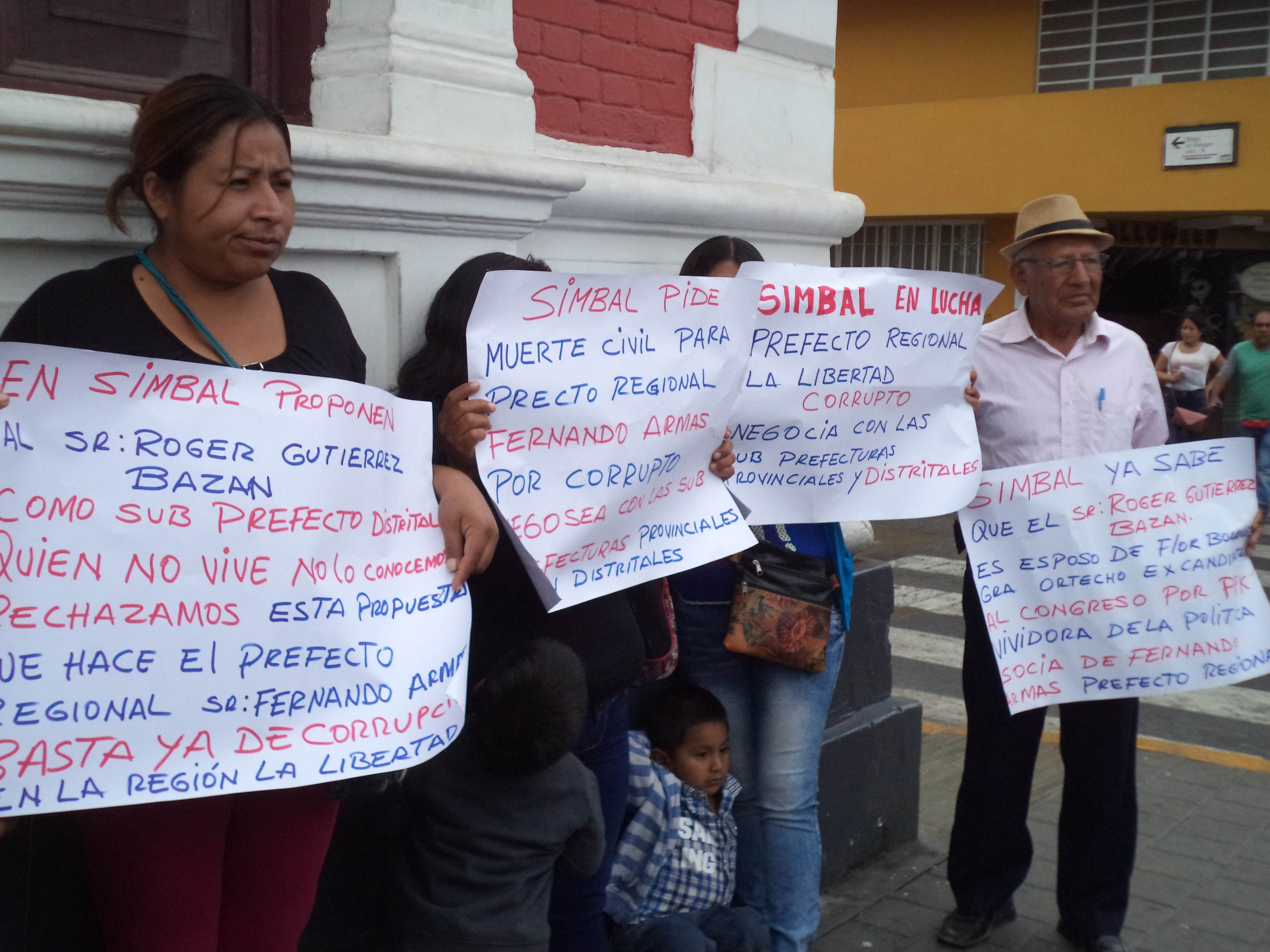 En Simbal no quieren como subprefecto a esposo de ex candidata de PPK