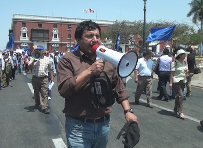 Alumnos de la Universidad Nacional de Trujillo se unen a la huelga de sus docentes