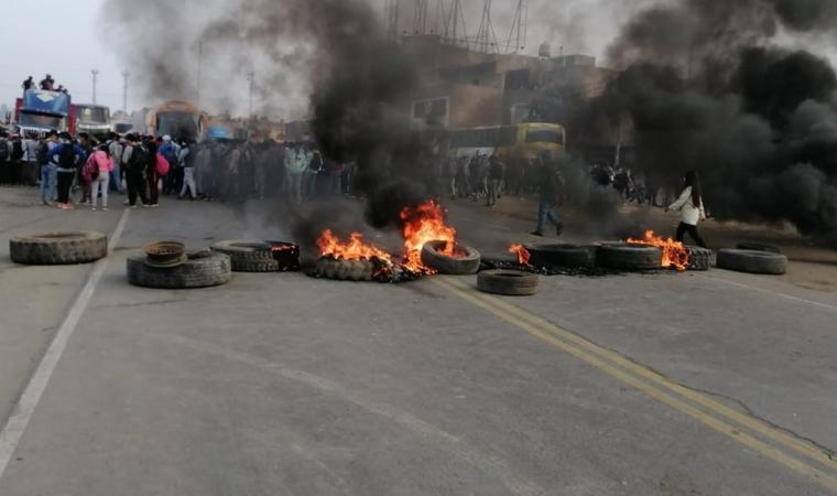 La Libertad: quinto día de protestas de obreros agroindustriales en el norte y sur del país