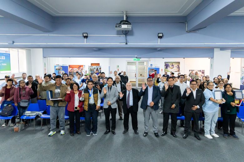 Fondepes reconoce a pescadores artesanales por su aporte al desarrollo del sector