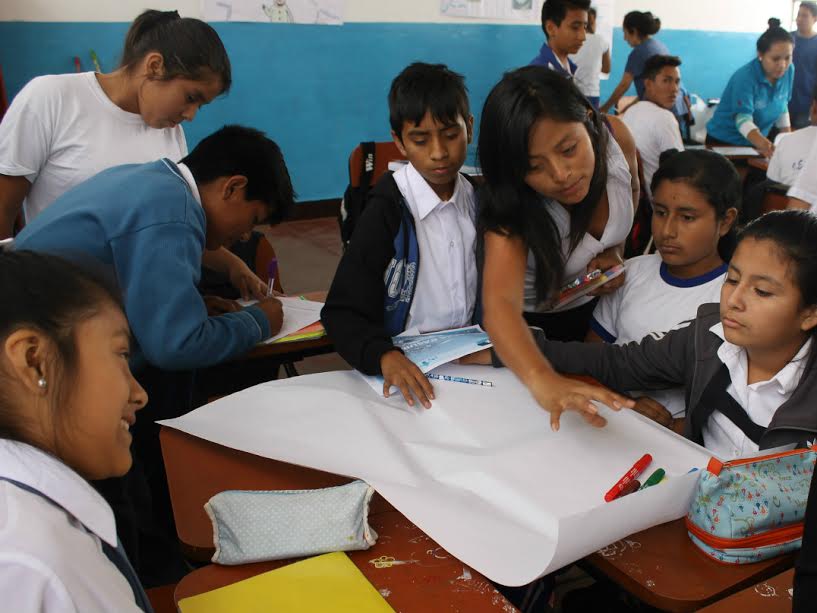 Universitarios emprenden proyecto para disminuir la contaminación en Huanchaco