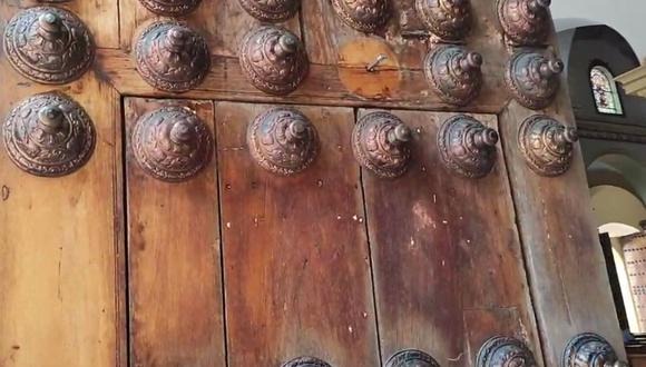 Trujillo: delincuentes se llevan ornamento de puerta principal de la catedral