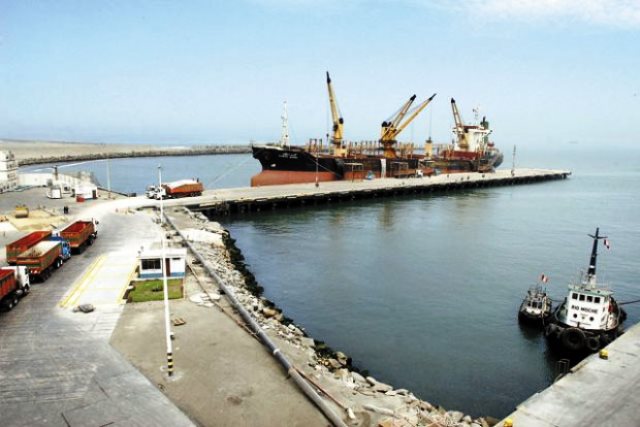 Dirigentes portuarios piden a Kuczynski que evalúe posible concesión de Salaverry