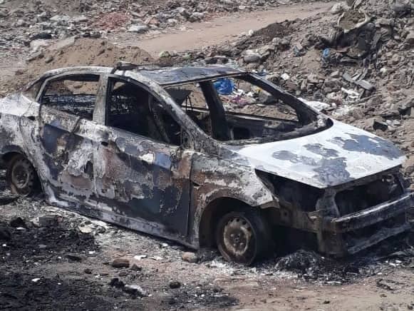 Extorsionadores queman taxi con su conductor adentro en Alto Trujillo