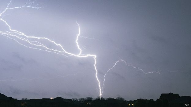 Rayo cae a vivienda y deja un muerto y tres heridos en Huamachuco