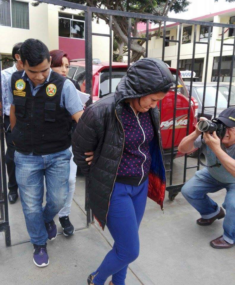 Detienen a una mujer cuando verificaba el pago de un cupo