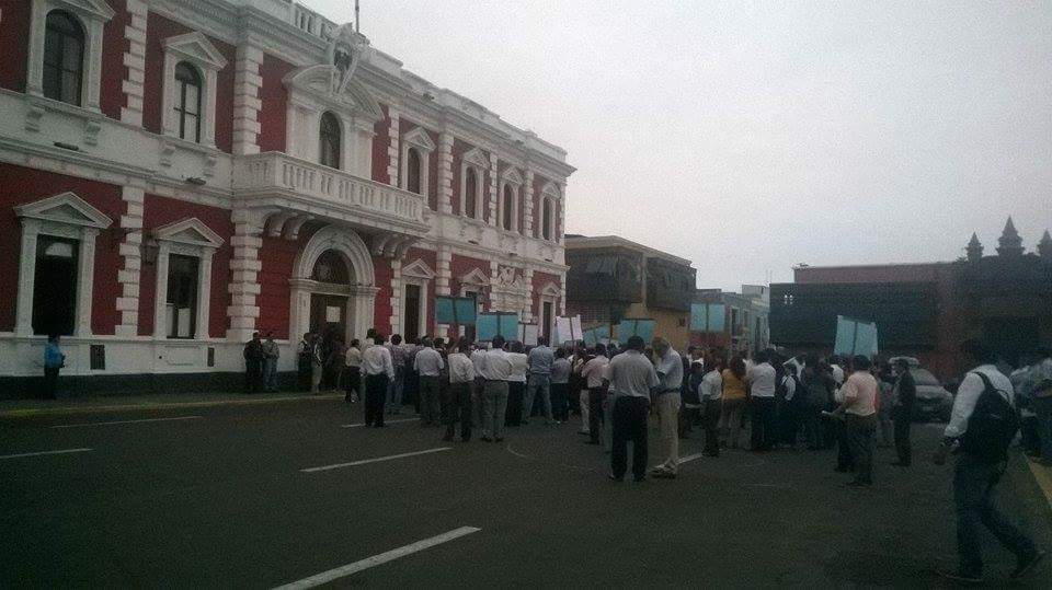 Denuncian a alcalde de Trujillo por incumplimiento de pacto colectivo