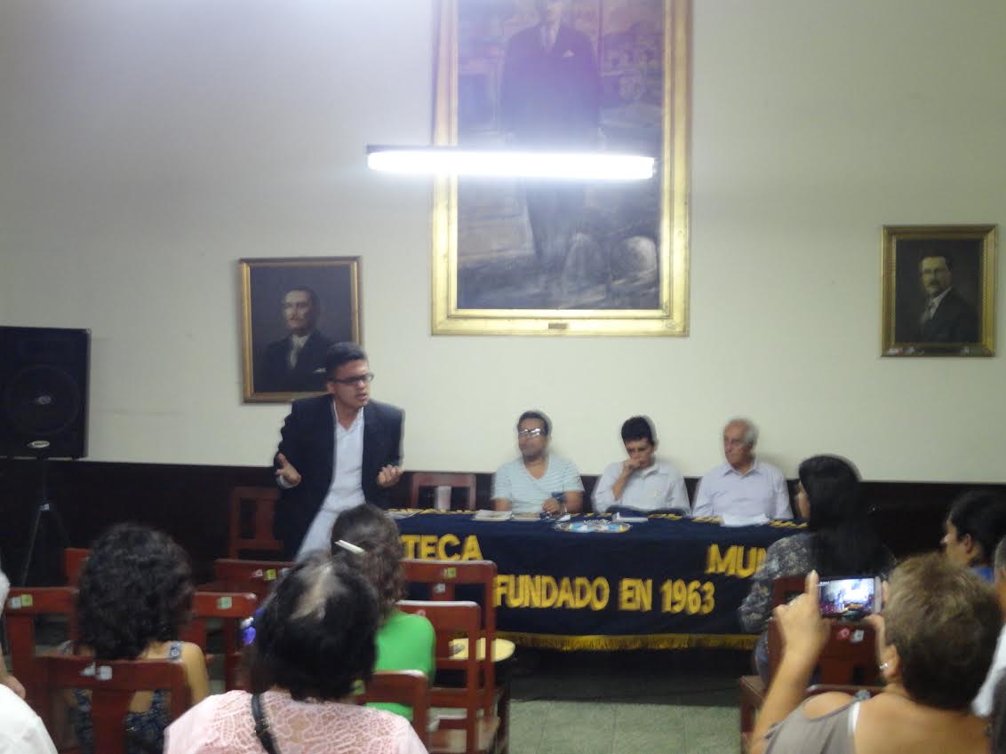 Recital de Poesía en la Biblioteca Municipal de Trujillo
