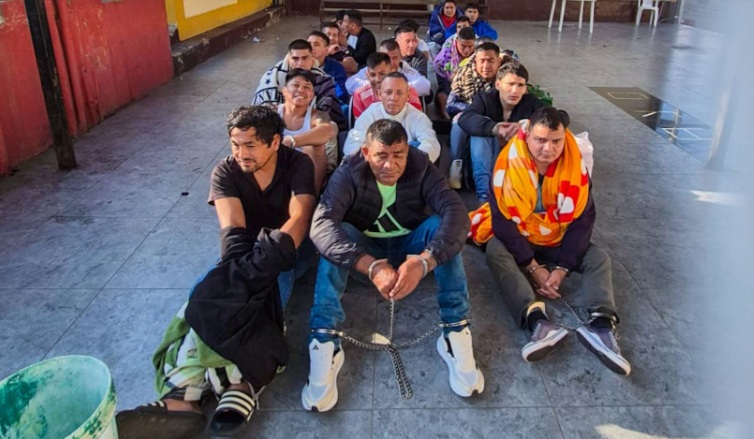 Chiclayo: por alerta de fuga trasladan a 21 internos a penales de Trujillo y Cajamarca