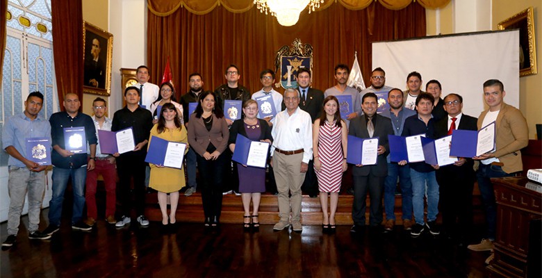 Comuna trujillana reconoció a instituciones que aportaron al desarrollo de la cultura