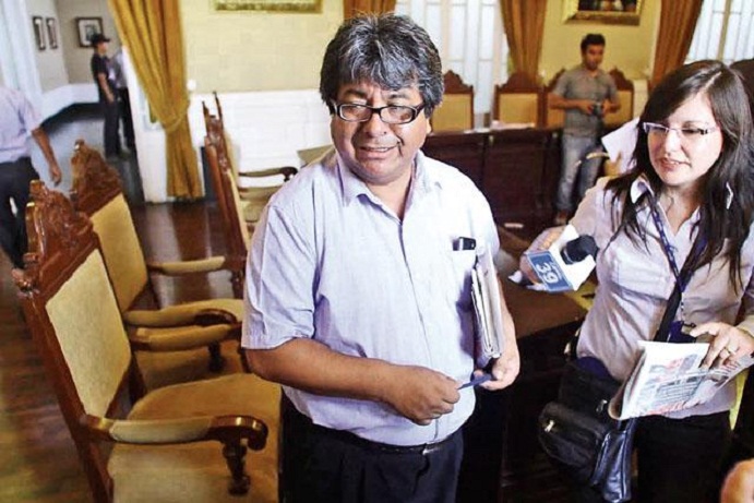 Concejo provincial ratifica la vacancia del regidor Hernán Aquino