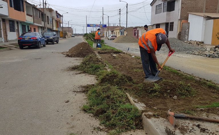 Víctor Larco: inician rehabilitación de calles por donde ingresará el Papa Francisco
