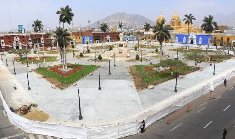 Alcalde de Trujillo asegura que remodelación de plaza de armas estará lista el 15 de enero