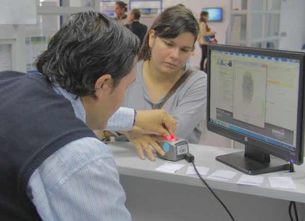 Reniec brinda a instituciones públicas y privadas servicio de verificación biométrica