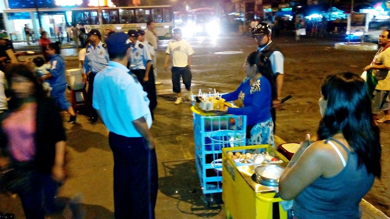 Retiran a vendedores ambulantes de las calles del mercado Palermo