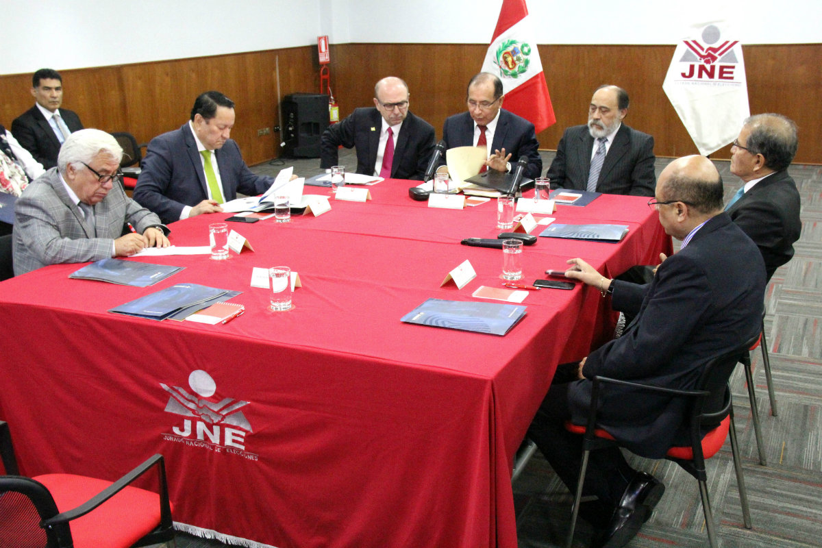 Onpe, JNE y Reniec se reúnen para optimizar acciones en comicios de octubre